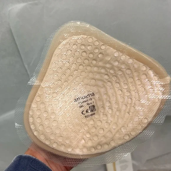 NIB Amoena Breast form Contact 1S comfort + size 7